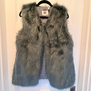 Oversized faux fur vest